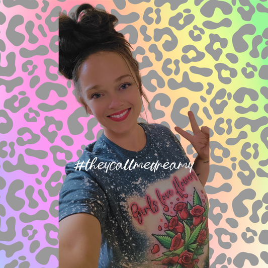 Girls Love Flowers – 420 Bleached Tee 🌸💚