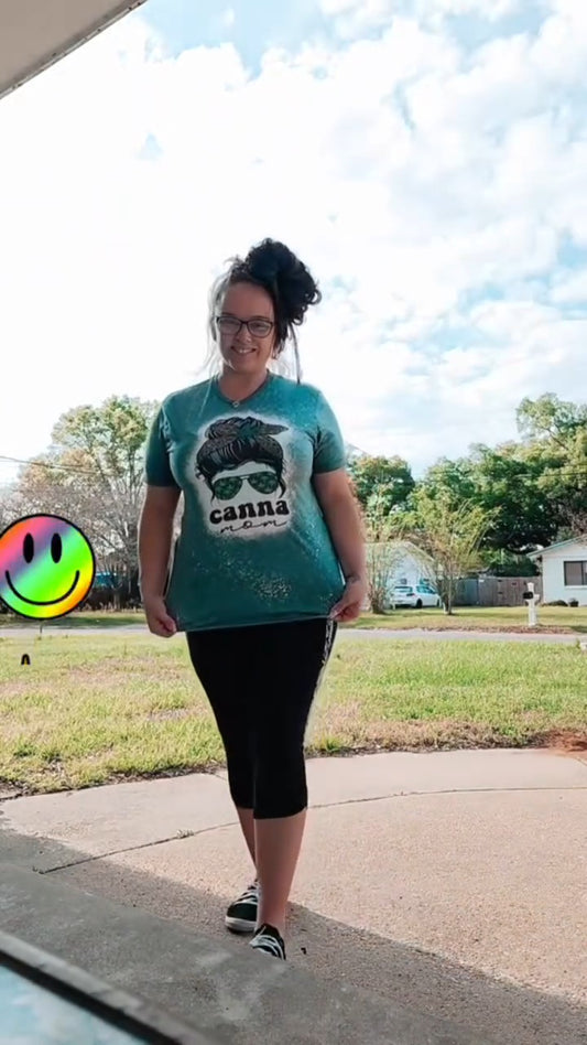 (Copy) Canna Mom Bleached Tee - Unisex 🌿💨